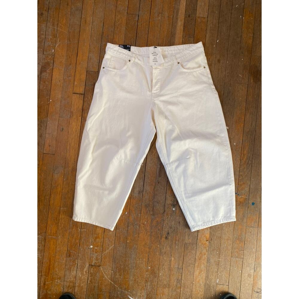 Cream H&M Divided Barrel Leg Jeans Regular Waist Size 16 Women